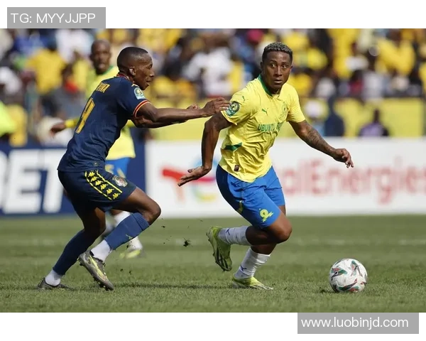 足球场上的小巨人：身高不足一米七却成就传奇的矮个球星们